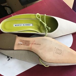 Beautiful manolo blahnik flats size 38 1/2